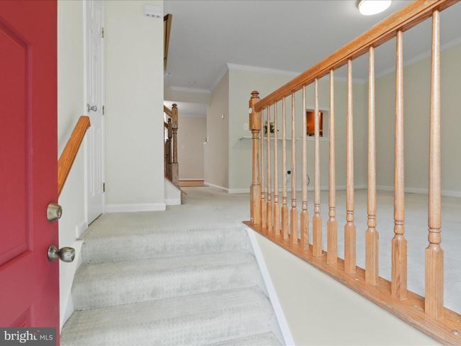 10612 Winfield Loop, Townhouse with 4 bedrooms, 4 bathrooms and null parking in MANASSAS VA | Image 4