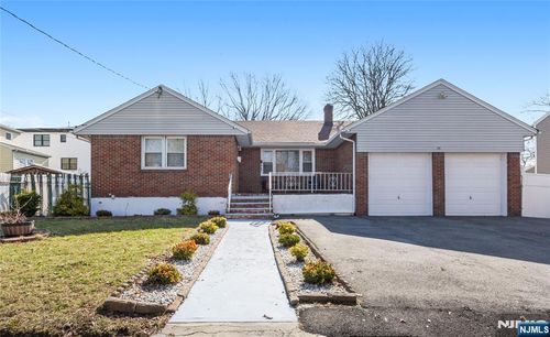 28 Logan Pl, Lodi, NJ, 07644-2811 | Card Image