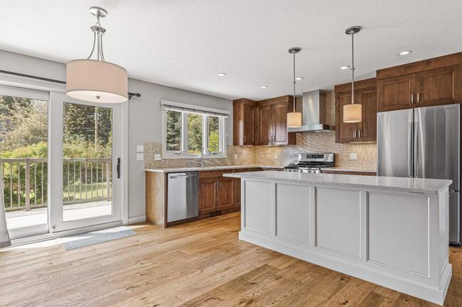 949 13 St, House other with 3 bedrooms, 2 bathrooms and 4 parking in Canmore AB | Image 6