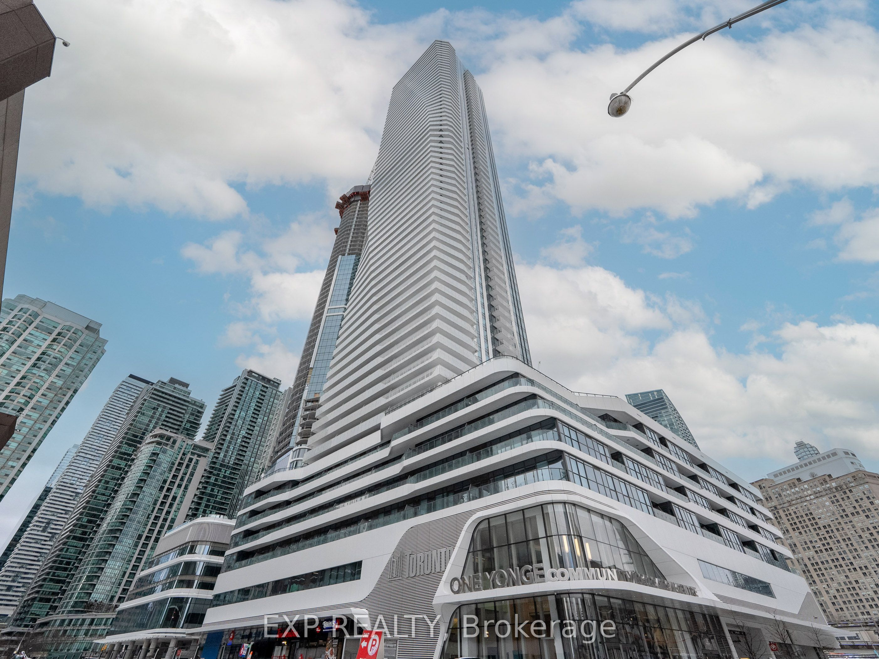 Residential Lease in Toronto C08