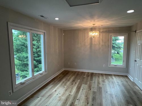 205 E Ridgeville Blvd, MOUNT AIRY, MD, 21771-5257 | Card Image