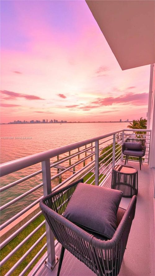 apt-3a-1880 S Treasure Dr, North Bay Village, FL, 33141-4314 | Card Image