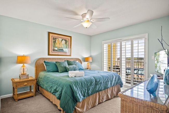 1004 - 5495 State Highway 361, Condo with 2 bedrooms, 2 bathrooms and null parking in Port Aransas TX | Image 11
