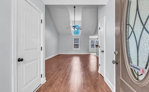 208 Azalea Dr, Oak Grove, KY, 42262-8362 | Card Image
