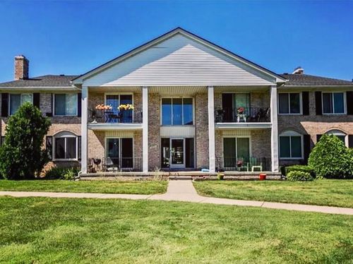 79-13940 Camelot Dr, Sterling Heights, MI, 48312-2447 | Card Image