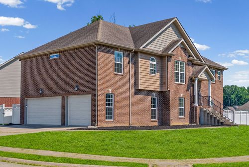 598 Press Grove Dr, Clarksville, TN, 37043-7391 | Card Image