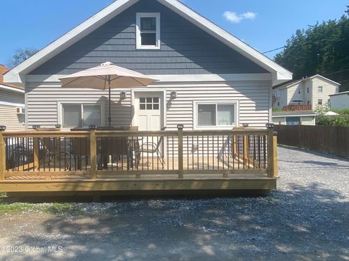 104 2nd St, Saratoga Springs, NY, 12866-7241 | Card Image