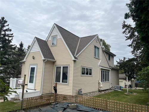 411 13th St Sw, Willmar, MN, 56201-2907 | Card Image