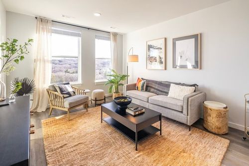 638-305 Winter Street, Waltham, MA, 02451 | Card Image