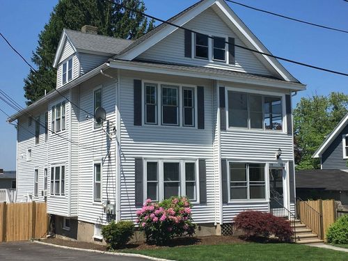 11 Granville Ave, Worcester, MA, 01606-2203 | Card Image