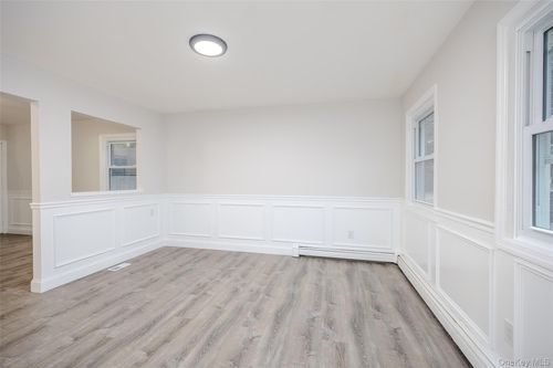 59 Burney Blvd, Mastic, NY, 11950-1320 | Card Image