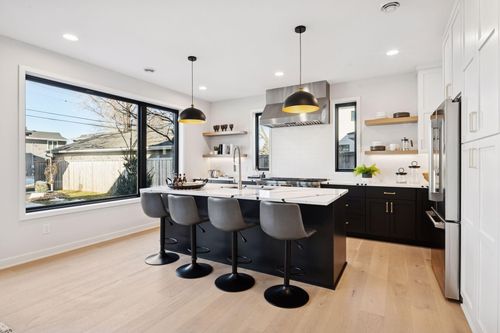 6132 Oaklawn Ave, Edina, MN, 55424-1924 | Card Image