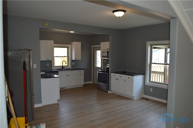 206 W River St, House other with 5 bedrooms, 2 bathrooms and null parking in Antwerp OH | Image 23