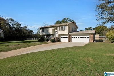 3035 Kathy Lane, House other with 3 bedrooms, 2 bathrooms and null parking in FULTONDALE AL | Image 2