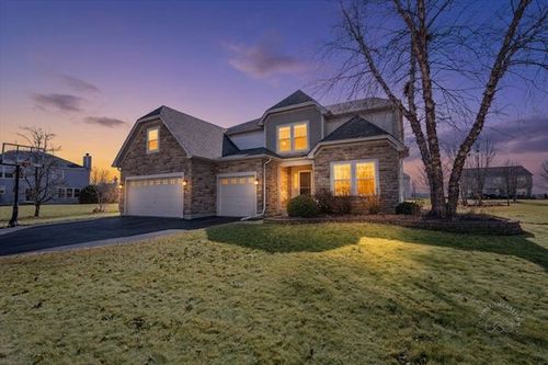 2518 Imgrund Rd, North Aurora, IL, 60542-2121 | Card Image