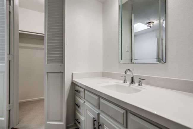 2 Preston Trail Ct, House other with 3 bedrooms, 2 bathrooms and null parking in Pantego TX | Image 16