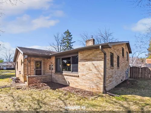 924 Barbara Lane, Marinette, WI, 54143 | Card Image