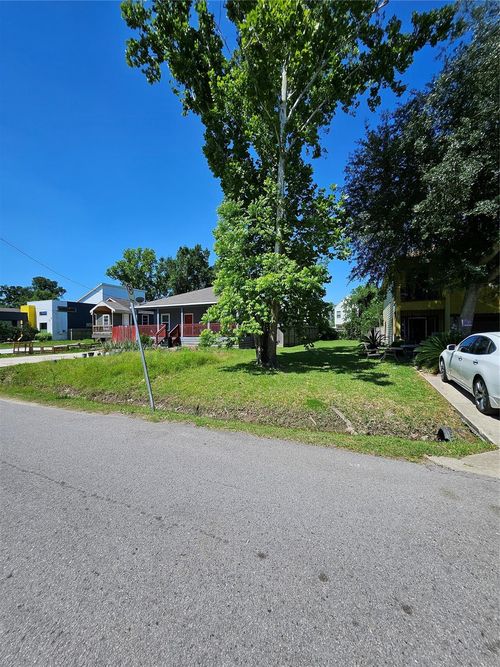 7900 Virgil St, Houston, TX, 77088-5902 | Card Image