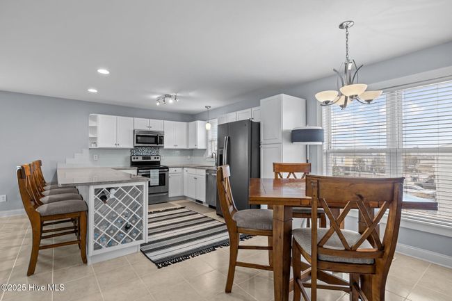 Dining Area | Image 24