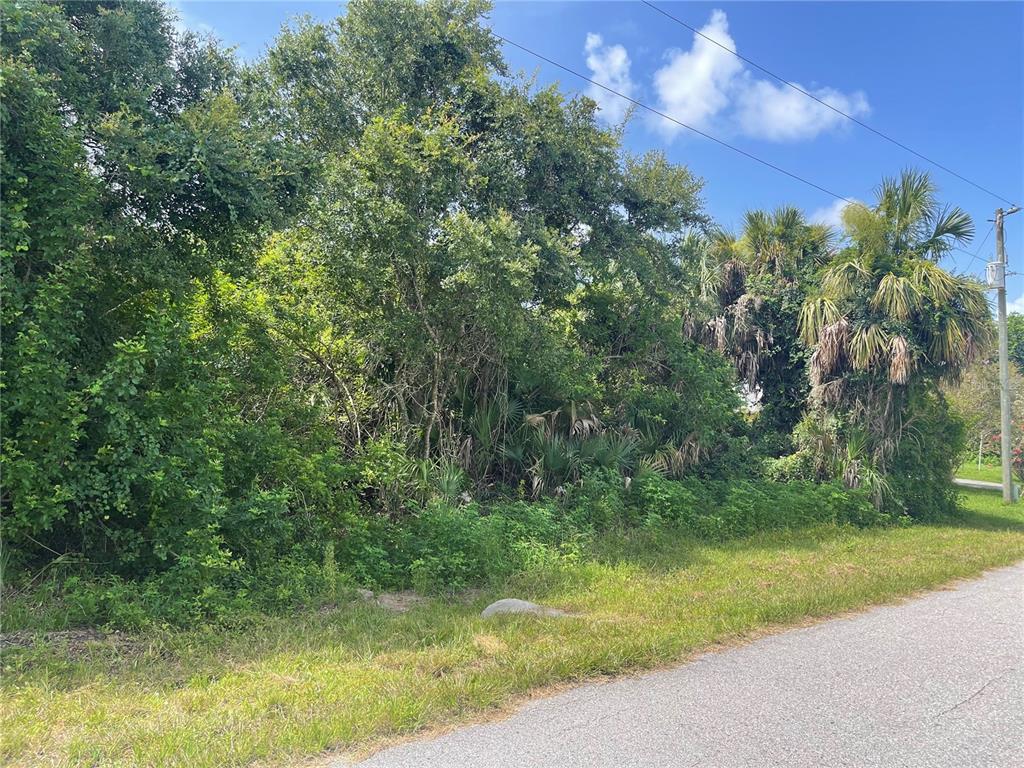 138 & 146 Pelton Circle, For Sale in Port Charlotte Zoocasa