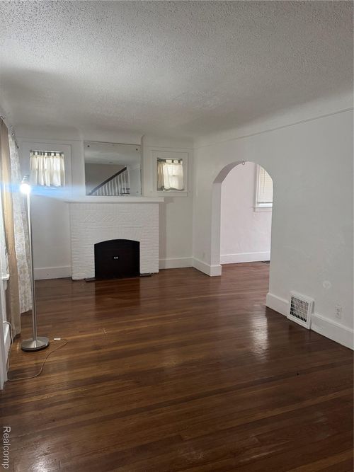 4282 7th St, Ecorse, MI, 48229-1114 | Card Image