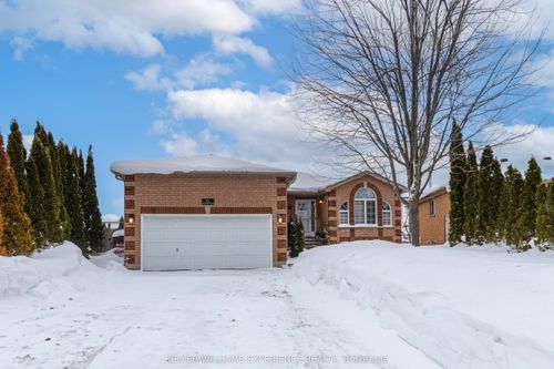 61 Silver Maple Crescent, Barrie, ON, L4N8S8 | Card Image