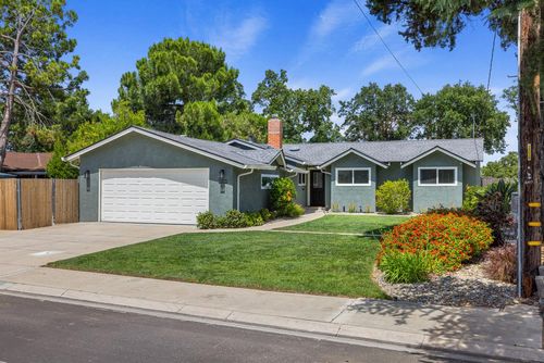 2413 Edgebrook Dr, Modesto, CA, 95354-1954 | Card Image