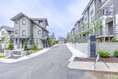 207 - 1310 Mitchell St, Townhouse with 4 bedrooms, 3 bathrooms and 2 parking in Coquitlam BC | Image 2