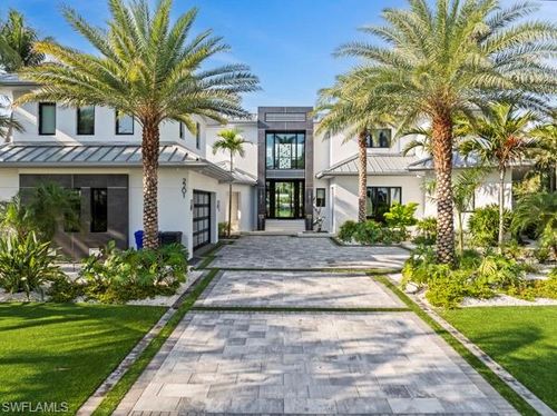 2201 Shad Ct, NAPLES, FL, 34102-1543 | Card Image