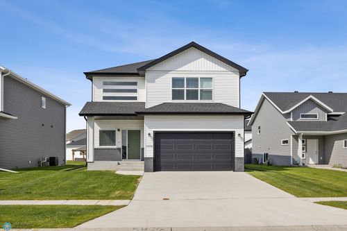 5476 Lori Ln W, West Fargo, ND, 58078-8548 | Card Image