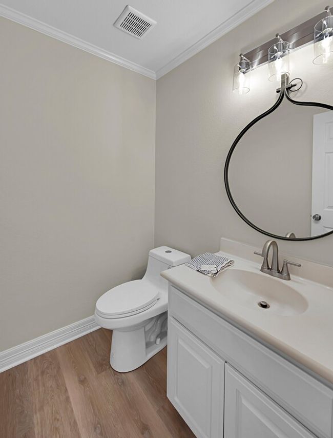 Convenient Half Bath off of kitchen | Image 16