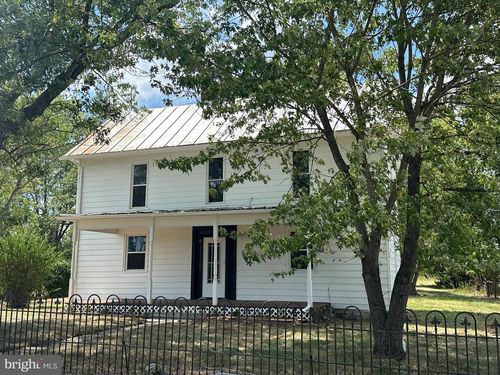 317 Confidence Ln, MIDDLETOWN, VA, 22645-1504 | Card Image