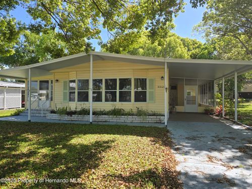 8064 Mission St, Brooksville, FL, 34613-5777 | Card Image