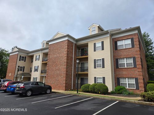 1-10-70 Park St, Bordentown, NJ, 08505 | Card Image
