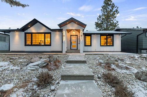 1024 Lake Christina Way Se, Calgary, AB, T2J2R3 | Card Image