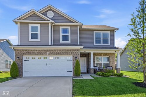 211 Thistlewood Dr, Greenfield, IN, 46140-2945 | Card Image