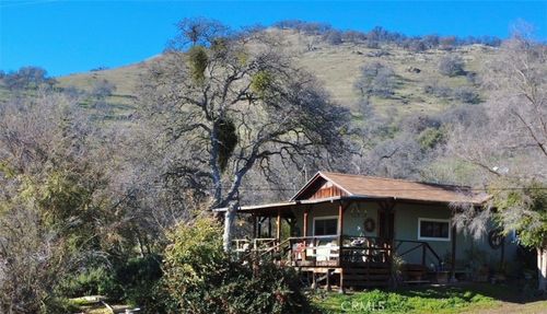 30284 Bear Mountain Rd, Squaw Valley, CA, 93675-9749 | Card Image