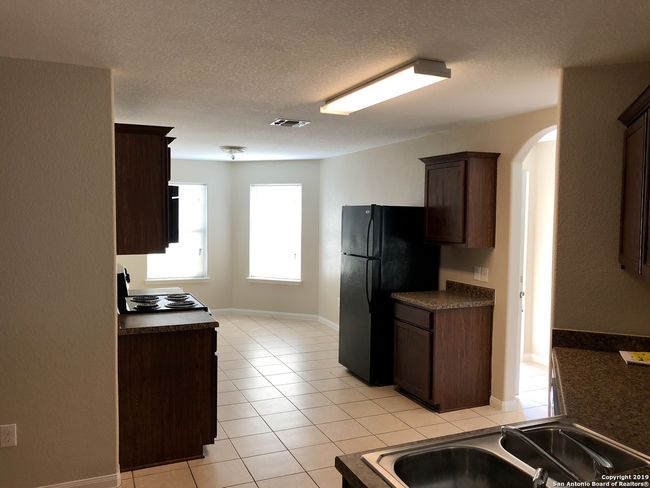 6138 Luckey Run, House other with 3 bedrooms, 2 bathrooms and null parking in San Antonio TX | Image 6