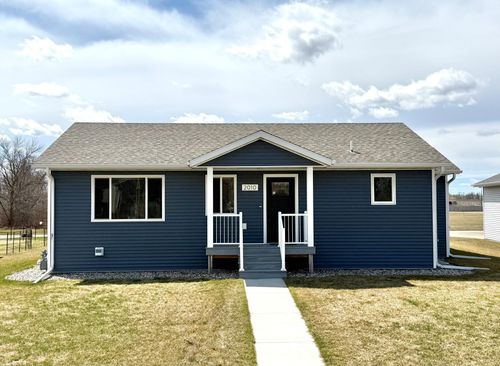 2010 Nelson Dr, Thief River Falls, MN, 56701-3800 | Card Image