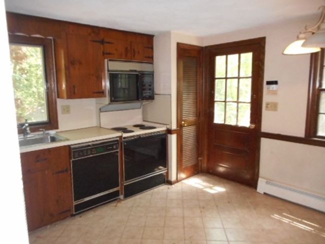 1030 Forest St, House other with 3 bedrooms, 2 bathrooms and 4 parking in Marshfield MA | Image 21