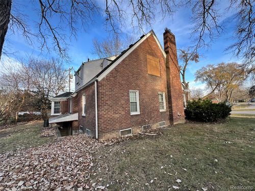 21431 Hollywood St, Southfield, MI, 48075-4105 | Card Image