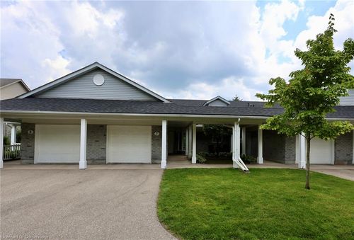 7-21 Foell St, Baden, ON, N3A2V6 | Card Image