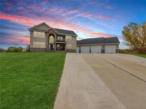 1599 Donway Ct Ne, Alexandria, MN, 56308-4774 | Card Image