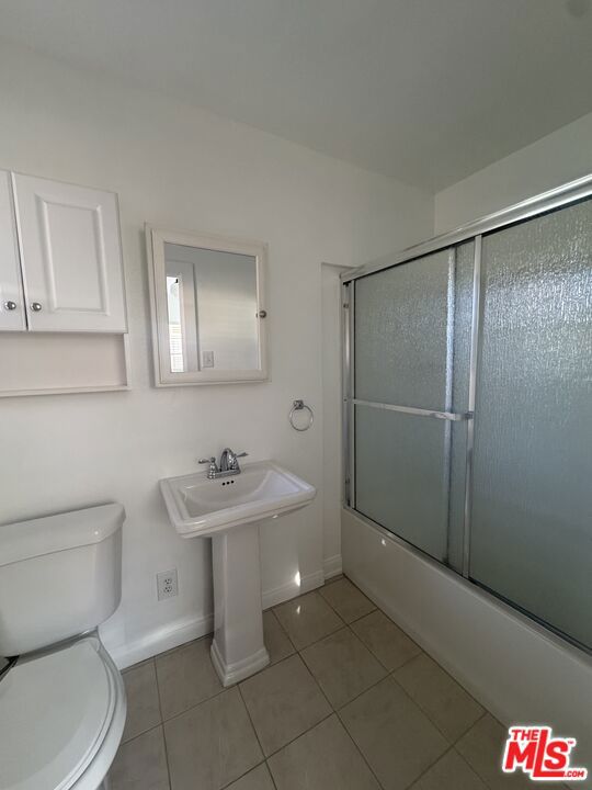 Residential Lease in Los Angeles 4