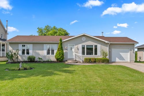 {{alt}} | Card Image