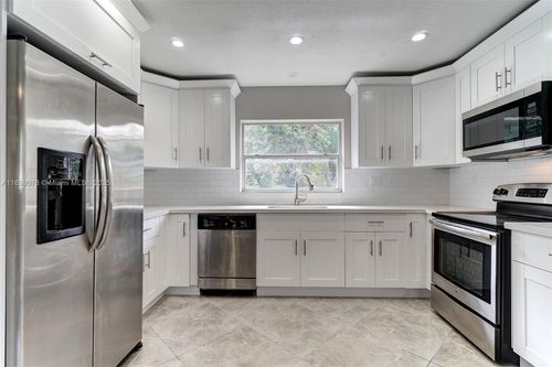 15-10131 Nw 35th St, Coral Springs, FL, 33065-2885 | Card Image