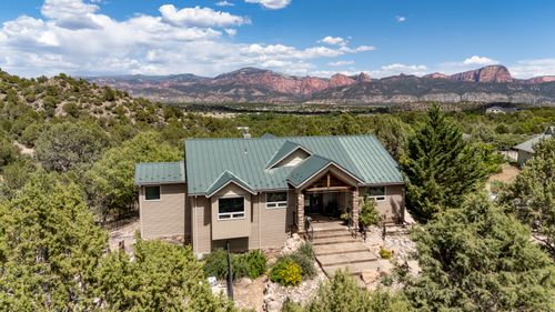 1061 S 500 E, New Harmony, UT, 84757-7746 | Card Image