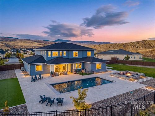 11383 N 11th Way, Boise, ID, 83714-9364 | Card Image