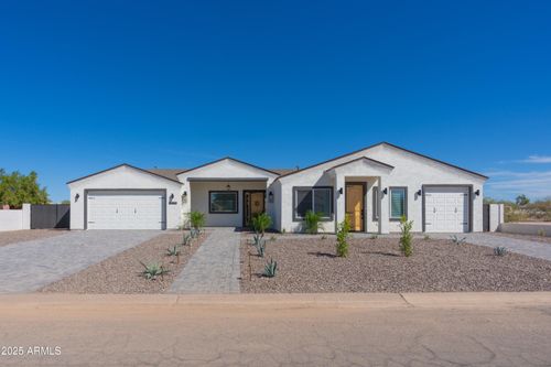 14833 S Brook Hollow Rd, Arizona City, AZ, 85123-6808 | Card Image