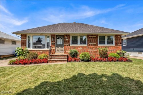 19300 Parkmount Ave, Cleveland, OH, 44135-1710 | Card Image